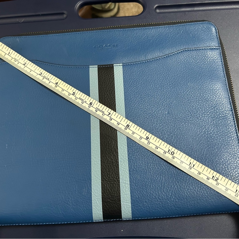 Coach Leather Electronics/ Ipad Case - image 8